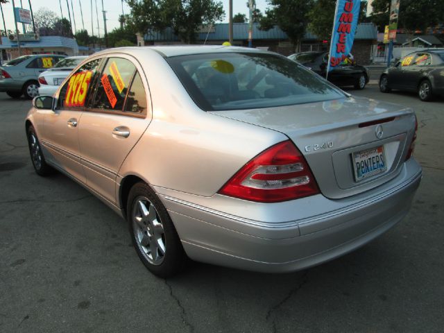 Mercedes-Benz C-Class 2003 photo 4