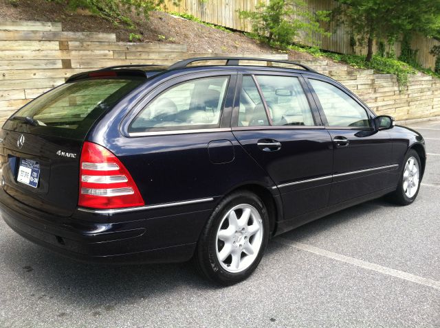 Mercedes-Benz C-Class 2003 photo 4