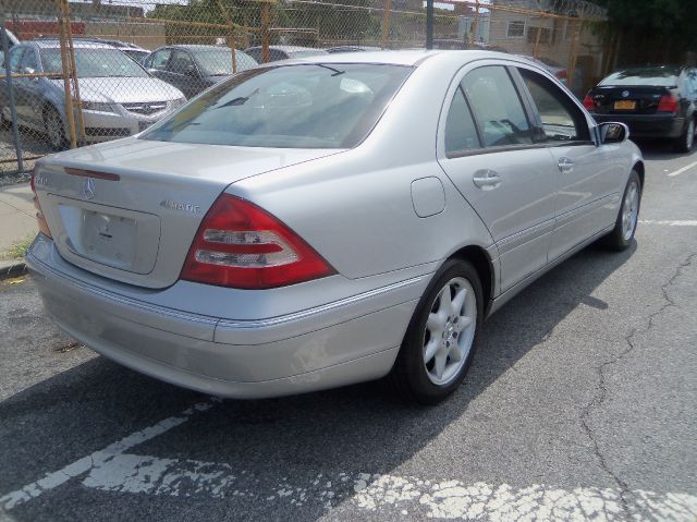 Mercedes-Benz C-Class 2003 photo 1