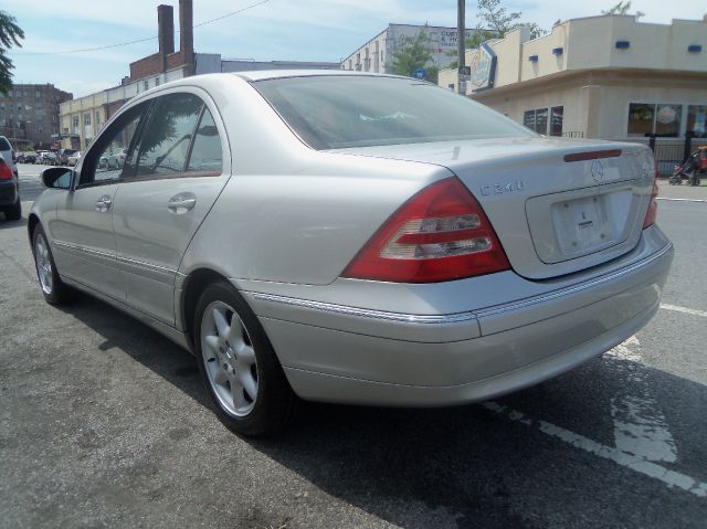 Mercedes-Benz C-Class 2003 photo 3