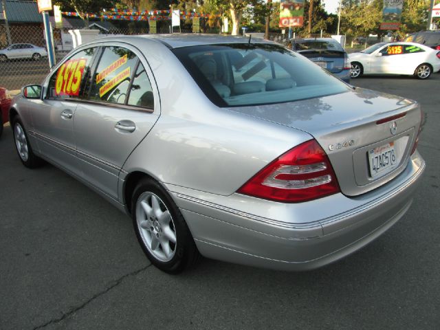 Mercedes-Benz C-Class 2003 photo 4