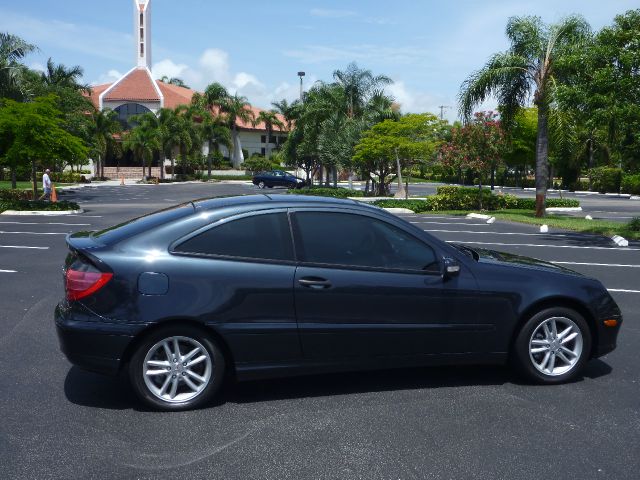 Mercedes-Benz C-Class 2003 photo 4