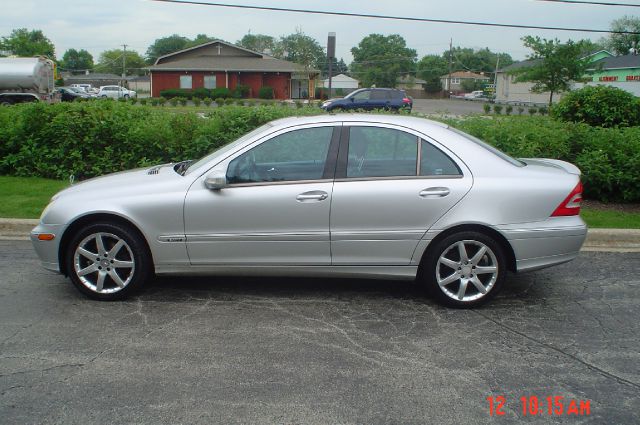 Mercedes-Benz C-Class 2003 photo 1