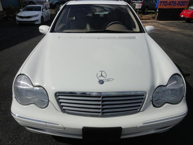 Mercedes-Benz C-Class 2003 photo 2