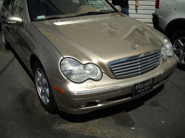 Mercedes-Benz C-Class E-350 Super Duty 158 WB DRW Sedan