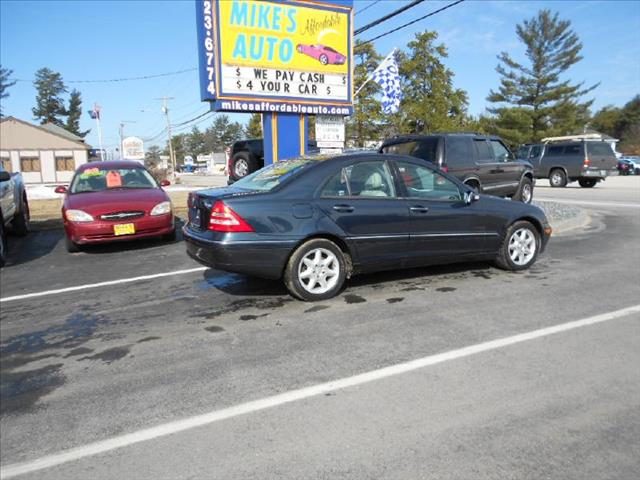 Mercedes-Benz C-Class 2004 photo 4