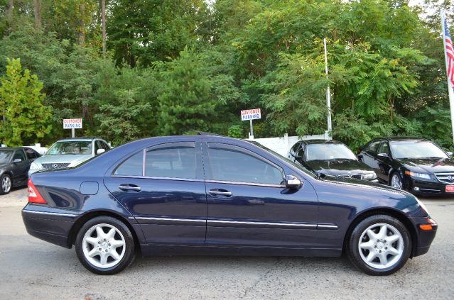 Mercedes-Benz C-Class 2004 photo 4