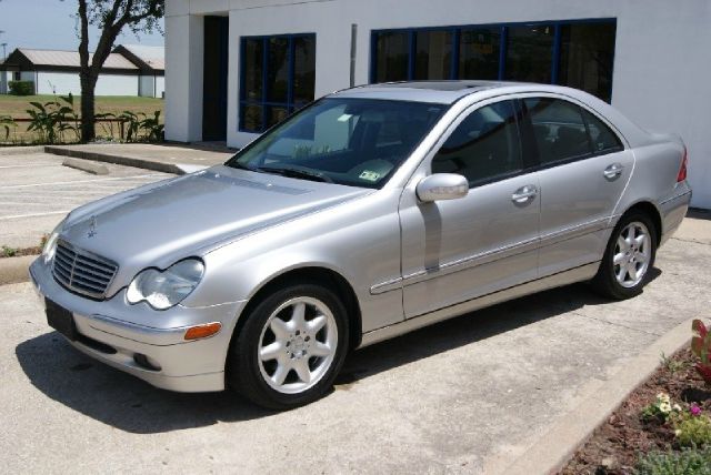 Mercedes-Benz C-Class 2004 photo 4