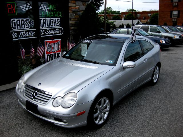 Mercedes-Benz C-Class 2004 photo 23