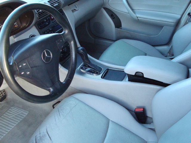 Mercedes-Benz C-Class 2004 photo 9