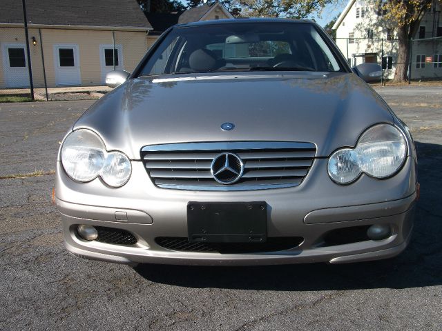 Mercedes-Benz C-Class 2004 photo 1