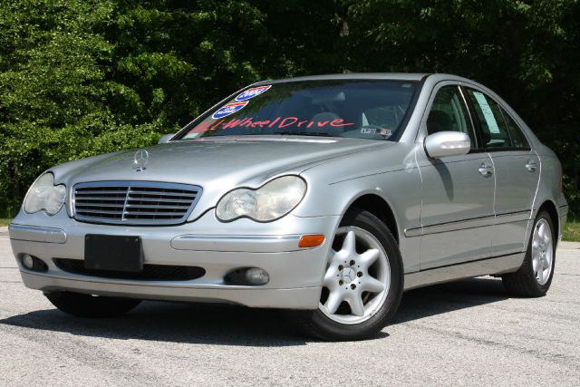 Mercedes-Benz C-Class 2004 photo 6