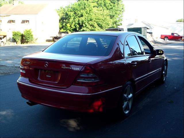 Mercedes-Benz C-Class 2004 photo 7