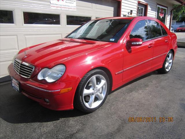 Mercedes-Benz C-Class 2004 photo 2