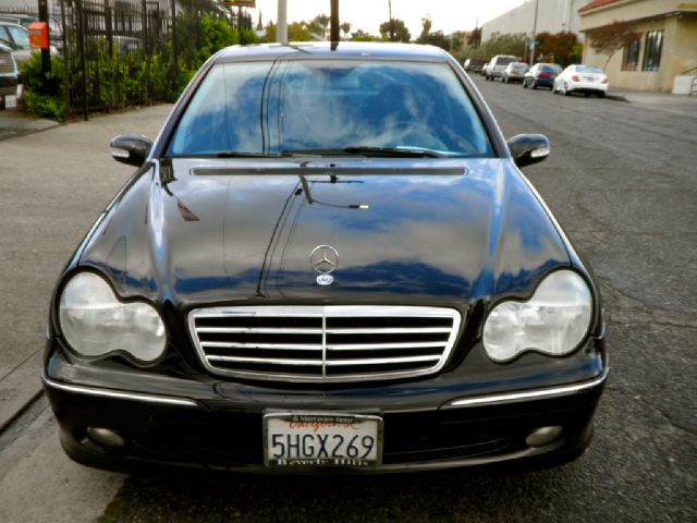 Mercedes-Benz C-Class 2004 photo 4