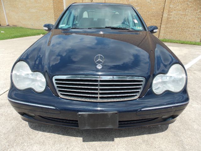 Mercedes-Benz C-Class 2004 photo 25