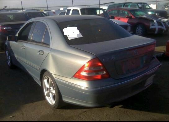 Mercedes-Benz C-Class 2004 photo 1