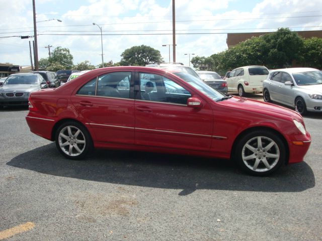 Mercedes-Benz C-Class 2004 photo 1