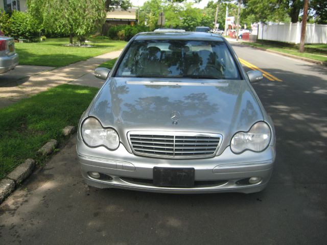 Mercedes-Benz C-Class 2004 photo 11