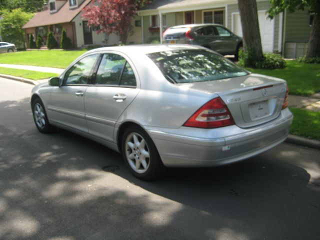 Mercedes-Benz C-Class 2004 photo 7