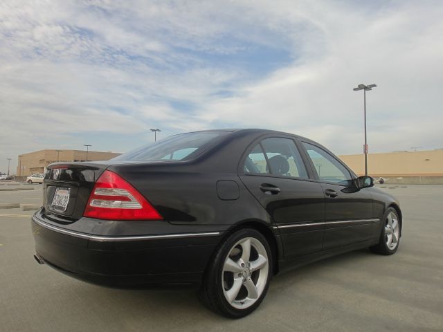 Mercedes-Benz C-Class 2004 photo 1