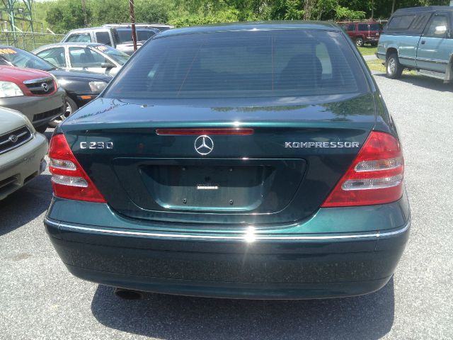 Mercedes-Benz C-Class 2004 photo 15