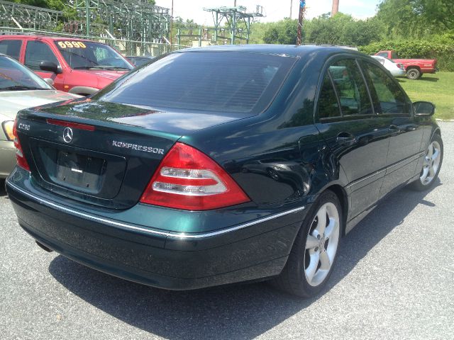 Mercedes-Benz C-Class 2004 photo 6