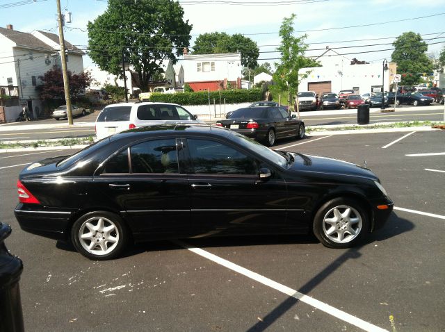 Mercedes-Benz C-Class 2004 photo 20