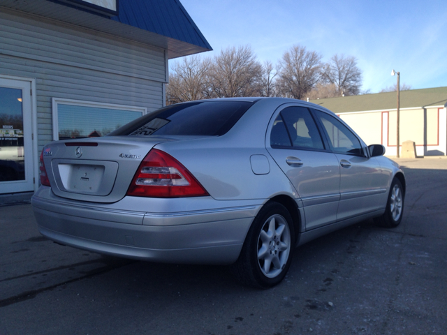 Mercedes-Benz C-Class 2004 photo 1