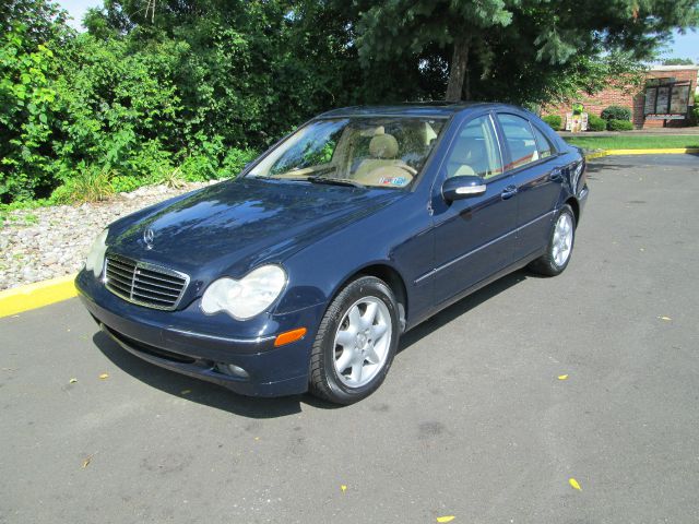 Mercedes-Benz C-Class 2004 photo 4