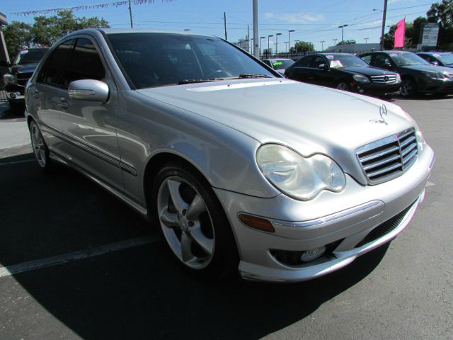 Mercedes-Benz C-Class 2005 photo 23