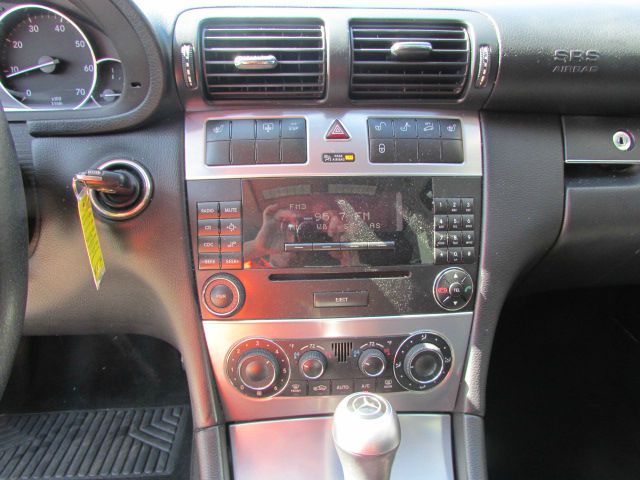 Mercedes-Benz C-Class 2005 photo 9