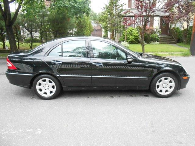 Mercedes-Benz C-Class 2005 photo 10