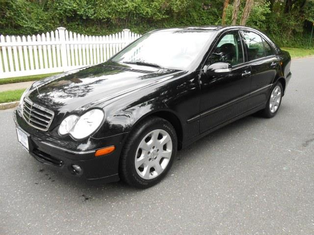 Mercedes-Benz C-Class 2005 photo 2