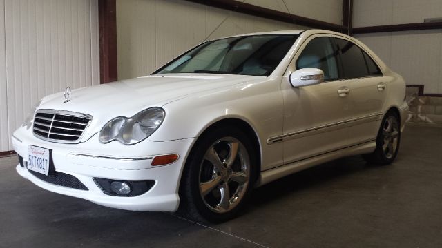 Mercedes-Benz C-Class 2005 photo 10