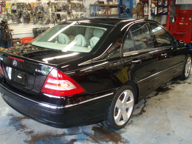 Mercedes-Benz C-Class 2005 photo 1