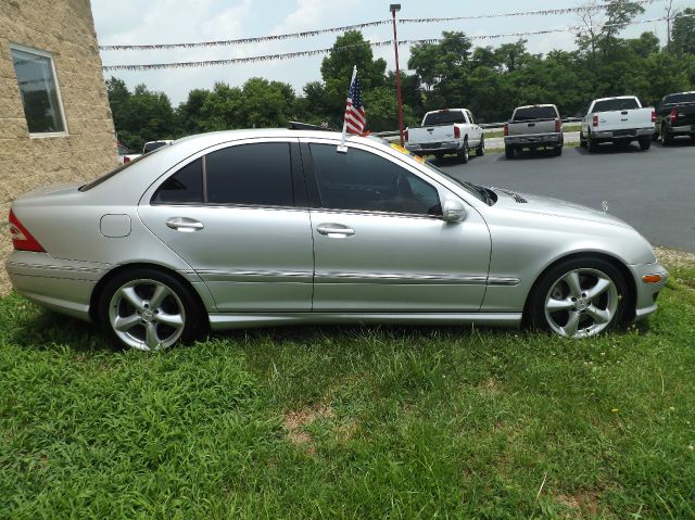 Mercedes-Benz C-Class 5DR 4WD CREW CA Sedan