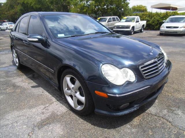 Mercedes-Benz C-Class 2005 photo 49