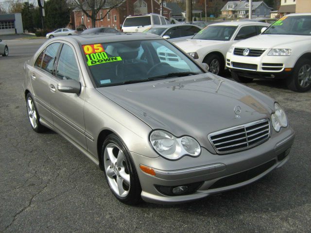 Mercedes-Benz C-Class 2005 photo 1