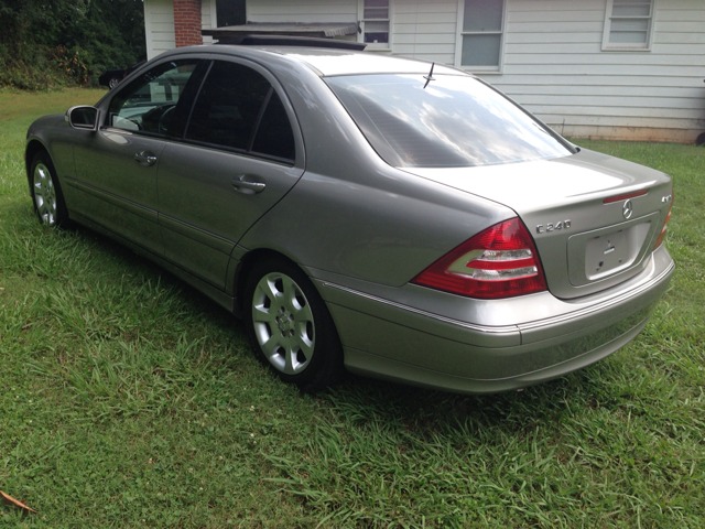 Mercedes-Benz C-Class 2005 photo 4