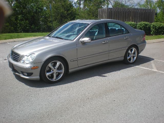 Mercedes-Benz C-Class 5DR 4WD CREW CA Sedan