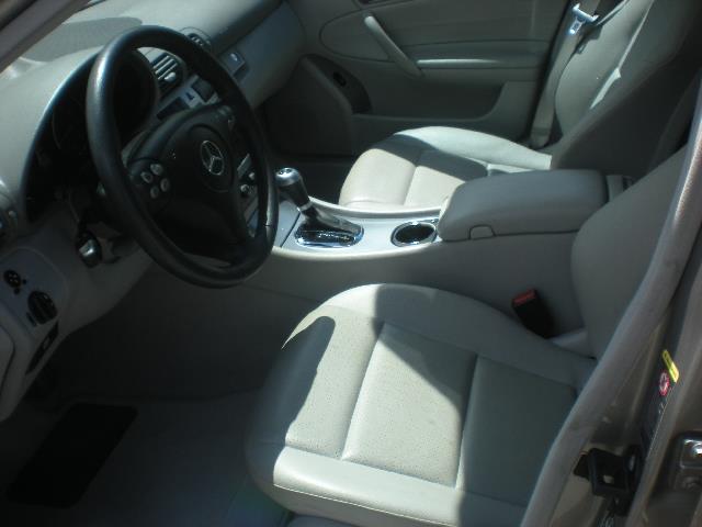 Mercedes-Benz C-Class 2005 photo 3