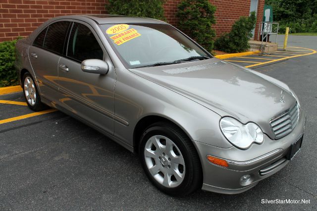 Mercedes-Benz C-Class 2005 photo 1