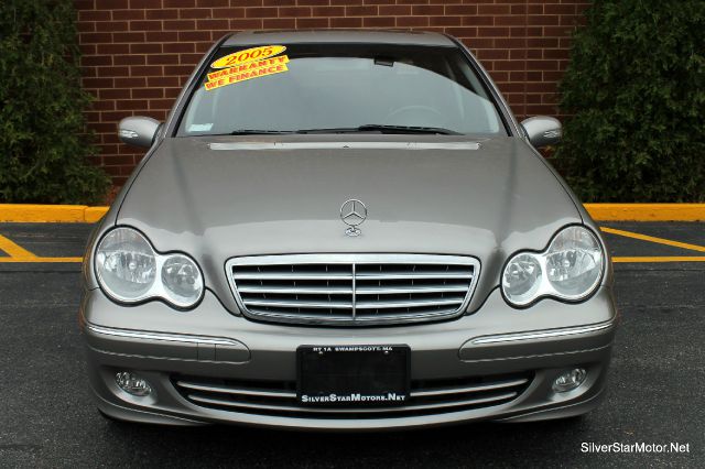 Mercedes-Benz C-Class 2005 photo 3