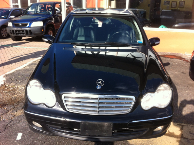 Mercedes-Benz C-Class 2005 photo 3