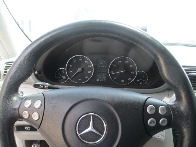 Mercedes-Benz C-Class 2005 photo 6