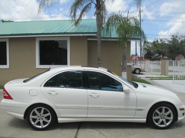 Mercedes-Benz C-Class 2005 photo 9