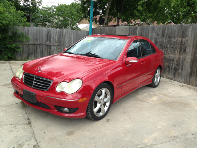 Mercedes-Benz C-Class 5DR 4WD CREW CA Sedan