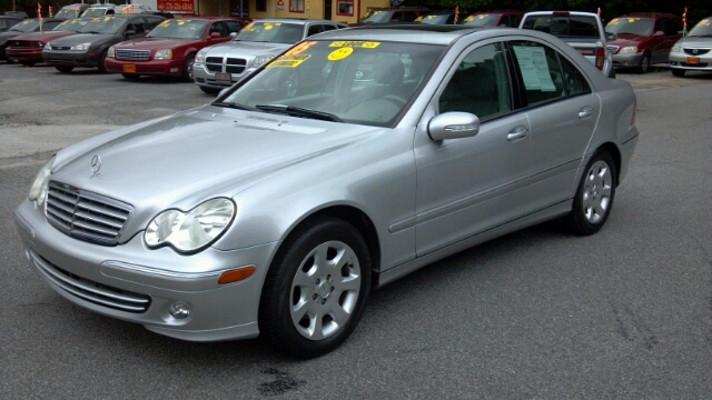 Mercedes-Benz C-Class 2005 photo 4