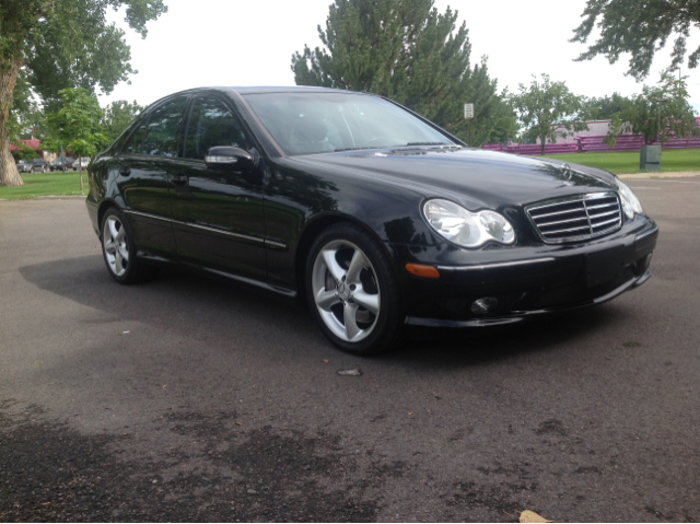 Mercedes-Benz C-Class 5DR 4WD CREW CA Sedan